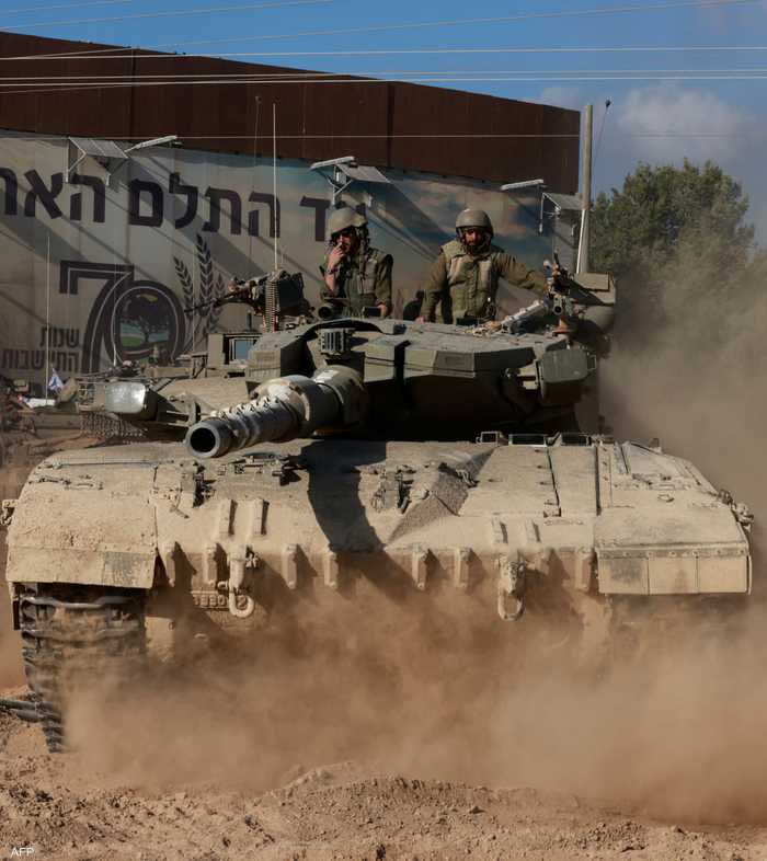 دبابة إسرائيلية قرب حدود غزة