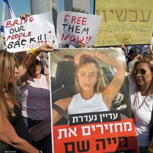 تظاهرة بتل أبيب تطالب المسؤولين بتحرير الرهائن لدى حماس