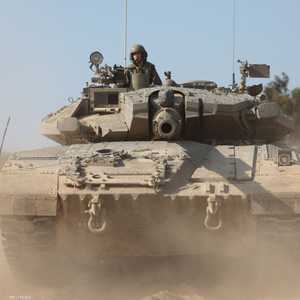 تواصل القوات الإسرائيلية حشودها على الحدود مع قطاع غزة