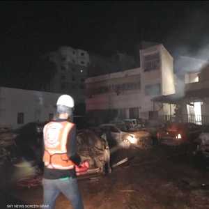 مئات القتلى والجرحى في قصف مستشفى الأهلي في غزة