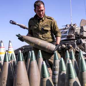 إسرائيل هددت حزب الله من الانخراط في الحرب