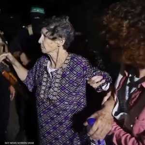 حماس تسلم الرهينتين على معبر رفح