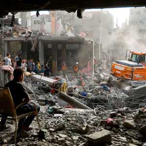 المشهد بعد غارة إسرائيلية على خان يونس