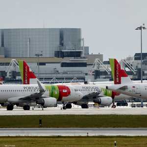 طائرة تابعة للخطوط الجوية البريطانية تقلع في مطار زيوريخ