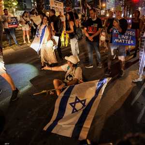 أهالي المحتجزين يتظاهرون في تل أبيب - أرشيفية