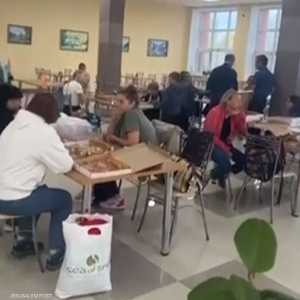 الركاب نقلوا إلى مكان آمن