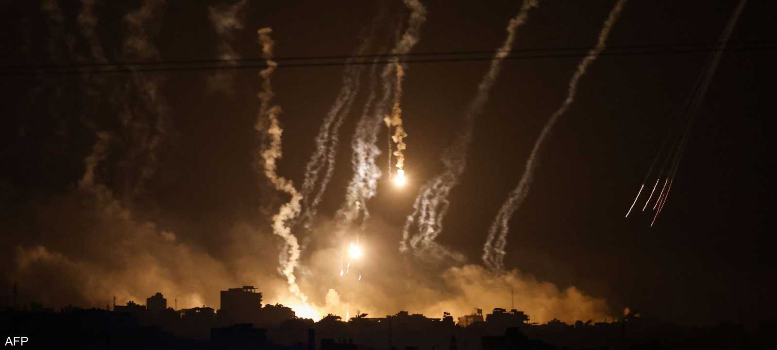 قصف متواصل على غزة متزامنا مع عملية برية - (10 نوفمبر 2023)