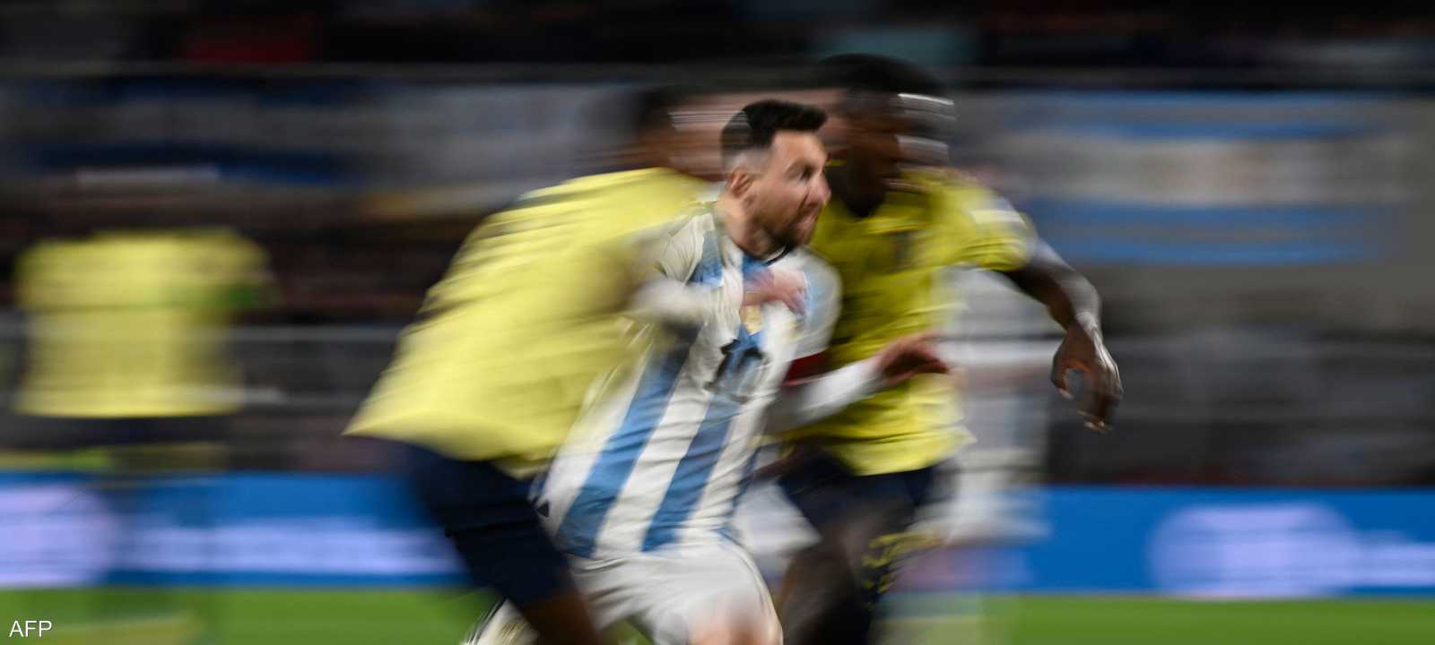 يشكل البرغوث تحديا كبيرا للمدافعين