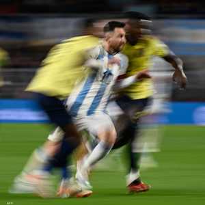 يشكل البرغوث تحديا كبيرا للمدافعين