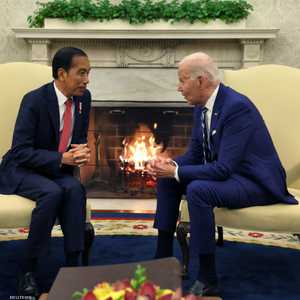 الرئيس الإندونيسي جوكو ويدودو ونظيره الأميركي جو بايدن