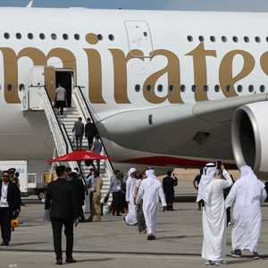 زوار معرض دبي للطيران