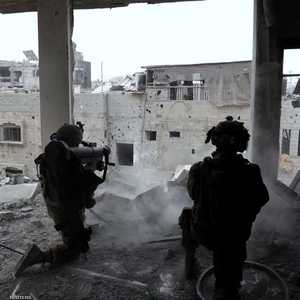 عناصر من الجيش الإسرائيلي أثناء القتال بغزة