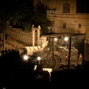 جرافة عسكرية إسرائيلية في مدينة جنين