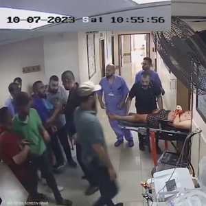 الجيش الإسرائيلي عرض لقطات لرهينتين داخل مستشفى الشفاء