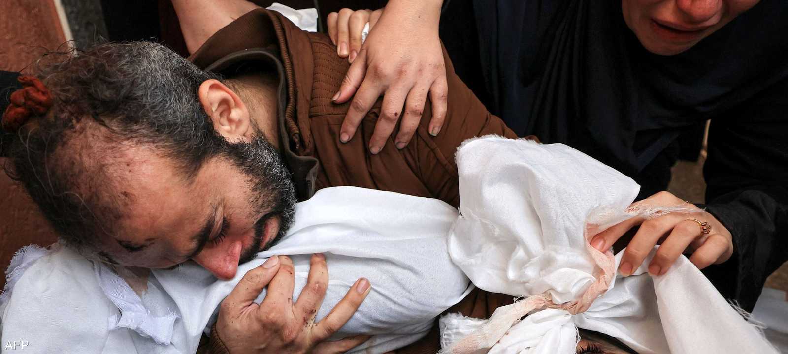 ضحايا القصف الإسرائيلي تناهز 13 ألفا غالبيتهم أطفال