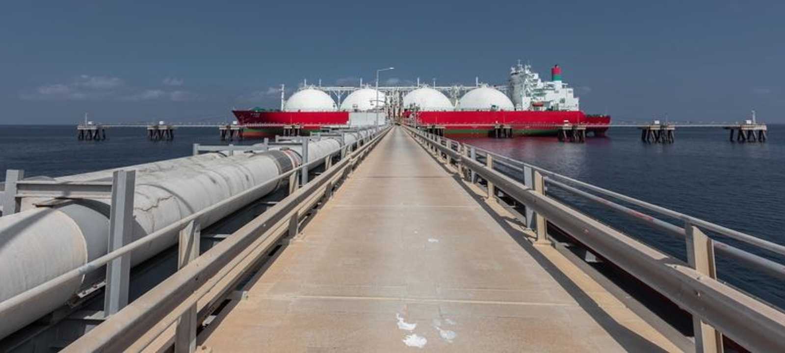 عمان تتوسع في تصدير الغاز الطبيعي المسال