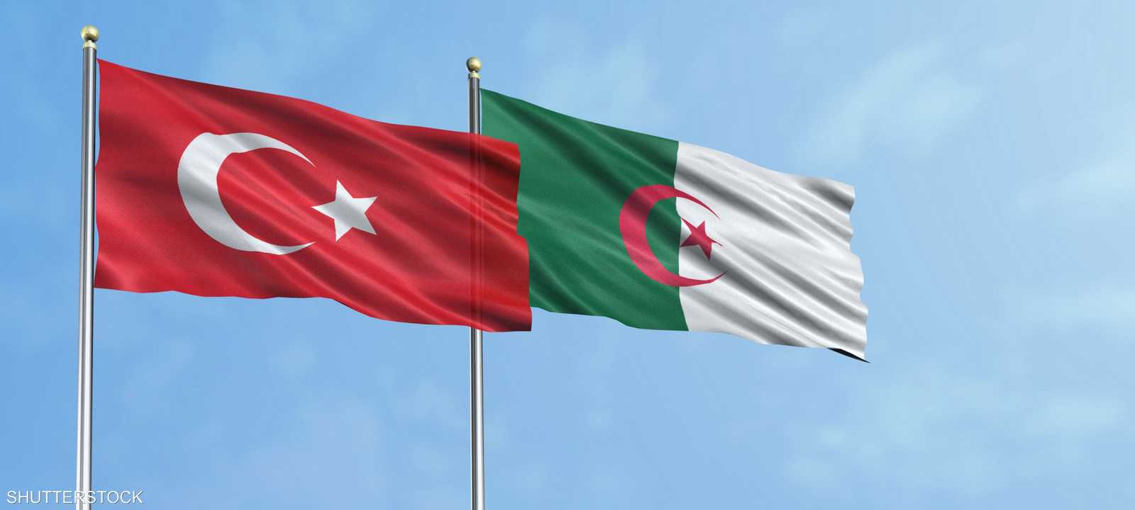 علم دولتي الجزائر وتركيا