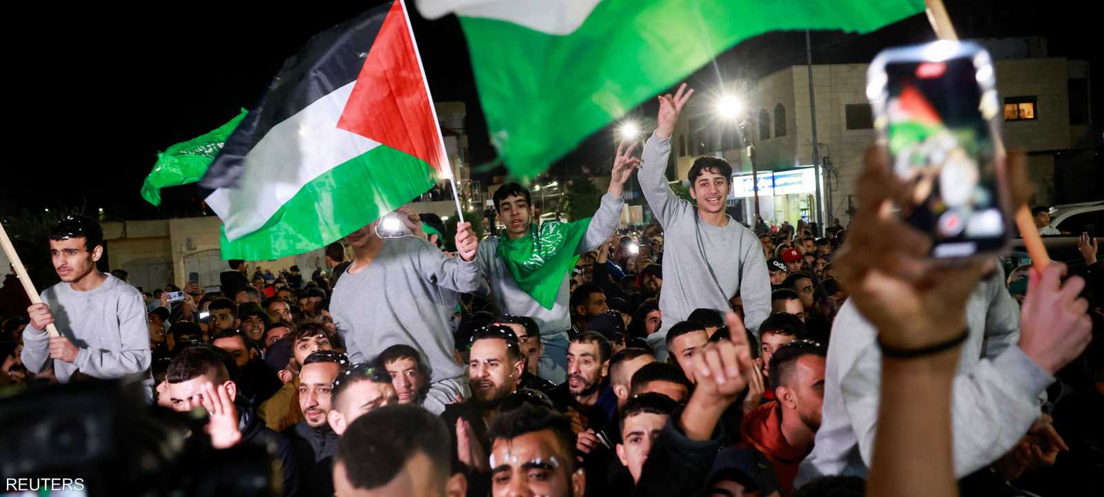 بعض من الأطفال الفلسطينيين الأسرى الذين أفرج عنهم الجمعة