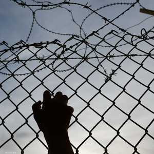 الدفعة الثانية من صفقة تبادل الأسرى متعثرة.