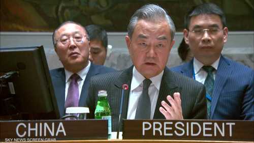 وزير الخارجية الصيني: نرفض العقاب الجماعي لسكان غزة وتهجيرهم
