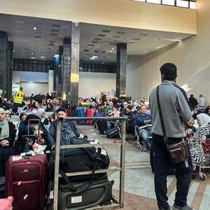 عدد من الأشخاص الذي عبروا من قطاع غزة عبر معبر رفح