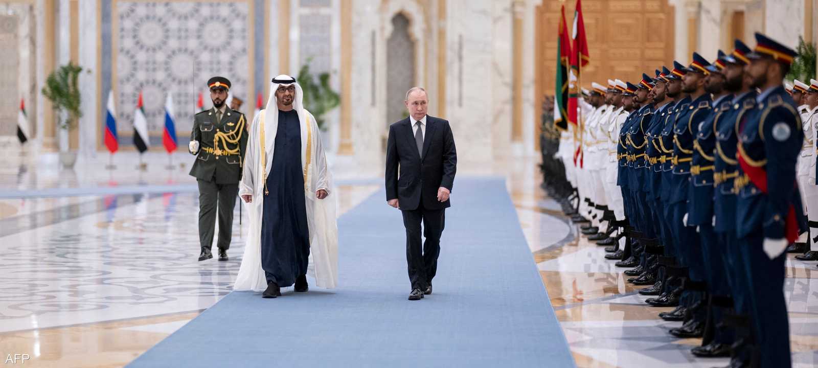 رئيس دولة الإمارات يستقبل الرئيس الروسي