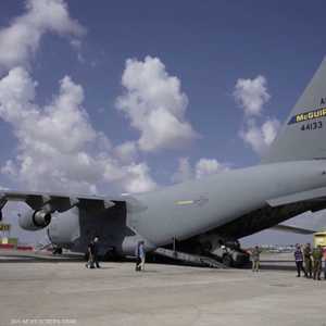 مساعدات عسكرية جديدة ترسلها الولايات المتحدة إلى إسرائيل