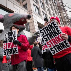 موظفو صحيفة واشنطن بوست يضربون عن العمل لمدة 24 ساعة