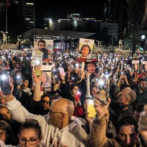 تجمع في ساحة الرهائن في تل أبيب