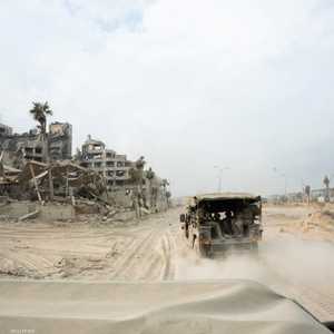 الجيش الإسرائيلي يسقط معدات من الجو لقواته في خان يونس