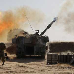 لمن تشحد أميركا بوارجها الحربية وقواتها؟