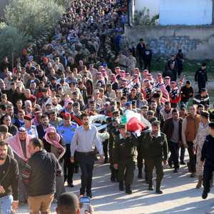 جنازة عسكرية لتشييع جثمان الجندي إلى مثواه الأخير