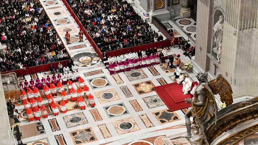 البابا يدعو لنهاية سلمية لهذا العام