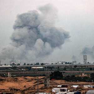 من القصف الإسرائيلي على خان يونس