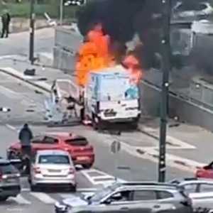 حريق في الشاحنة