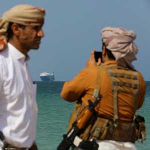 أرشيفية.. يواصل الحوثيون استهداف السفن في البحر الأحمر