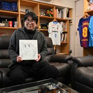 مؤلف سلسلسة الرسوم المتحركة اليابانية "الكابتن تسوباسا"