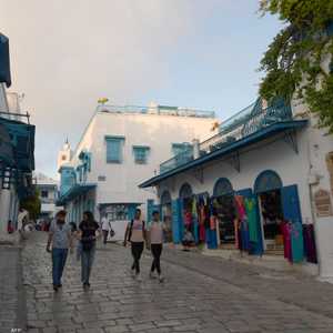 يقول مراقبون إن محيط المدارس يصبح أحيانا غير آمن - أرشيفية