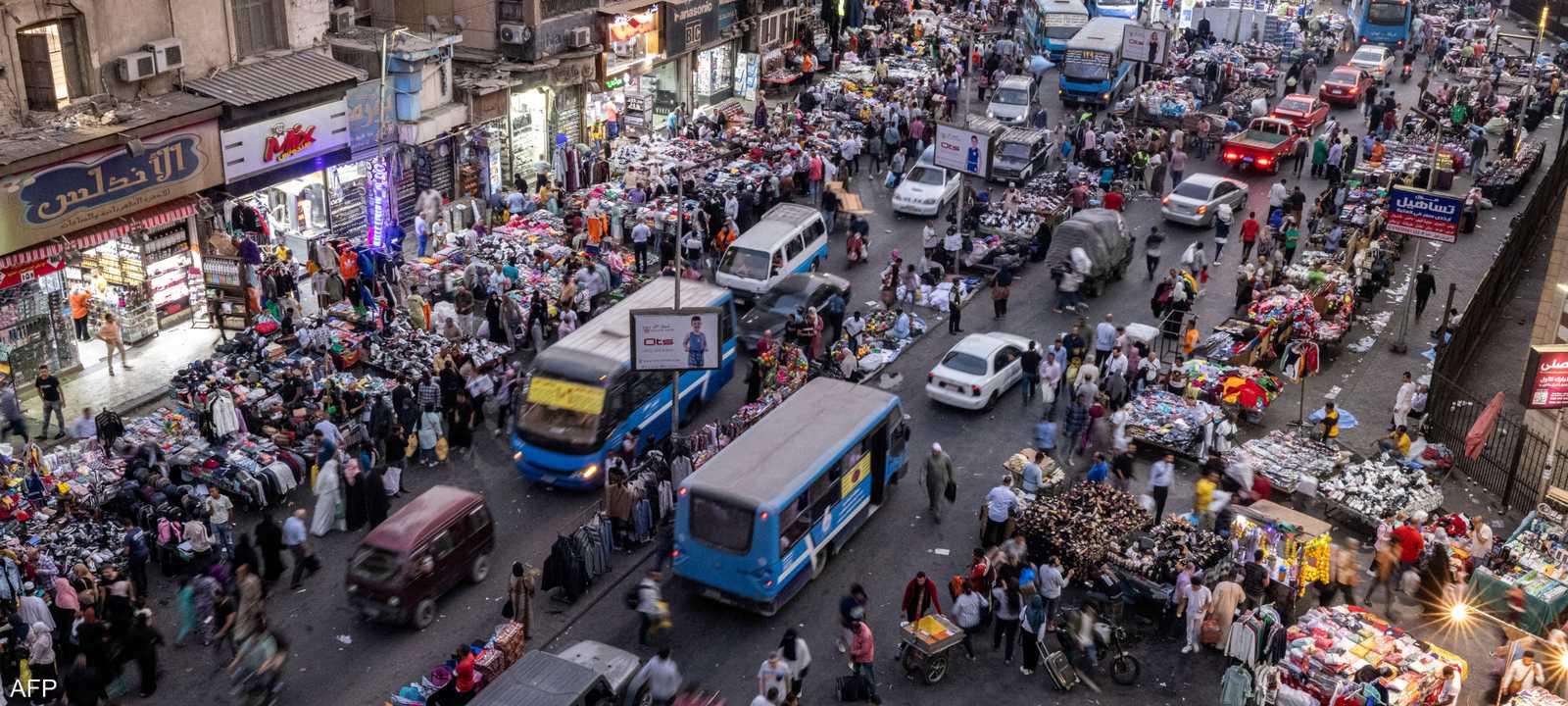 ميدان العتبة وسط العاصمة المصرية القاهرة