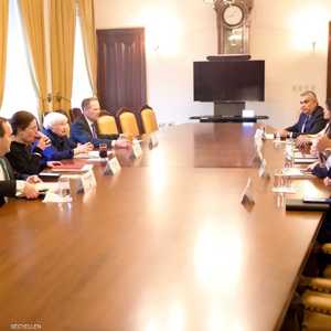 جانب من الاجتماع في واشنطن