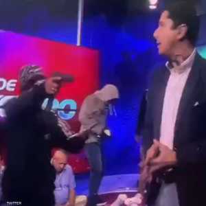 خلال الاقتحام المسلح للمحطة التلفزيونية في الإكوادور