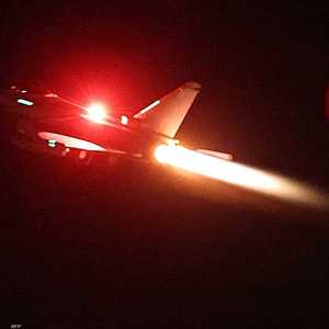 لندن: الهجمات عل مواقع للحوثيين كانت دفاعا عن النفس