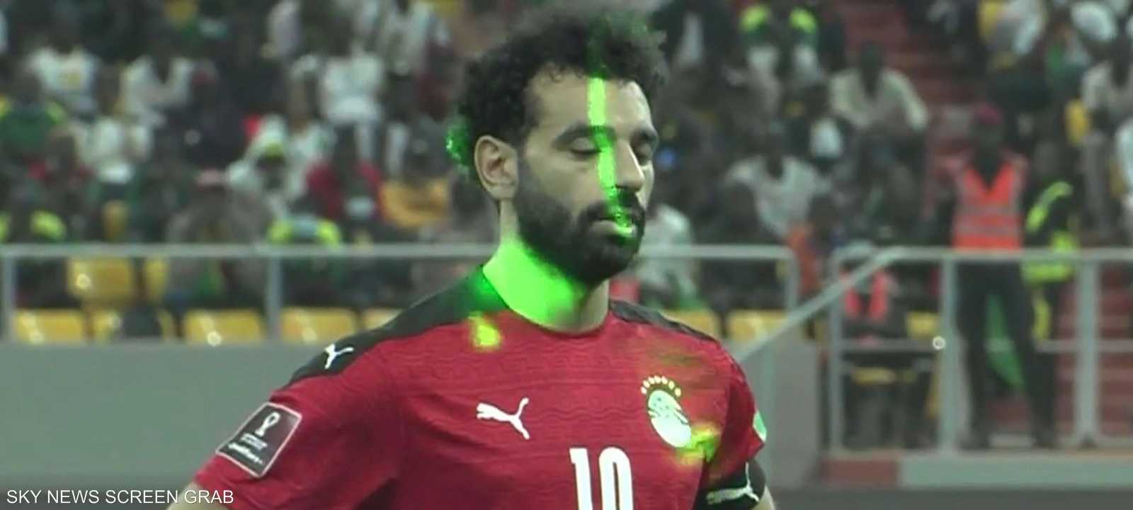 توجيه الليزر استخدمته جماهير منتخب السنغال ضد مصر