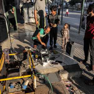 أصبح شحن الهاتف أحد تحديات الحياة اليومية