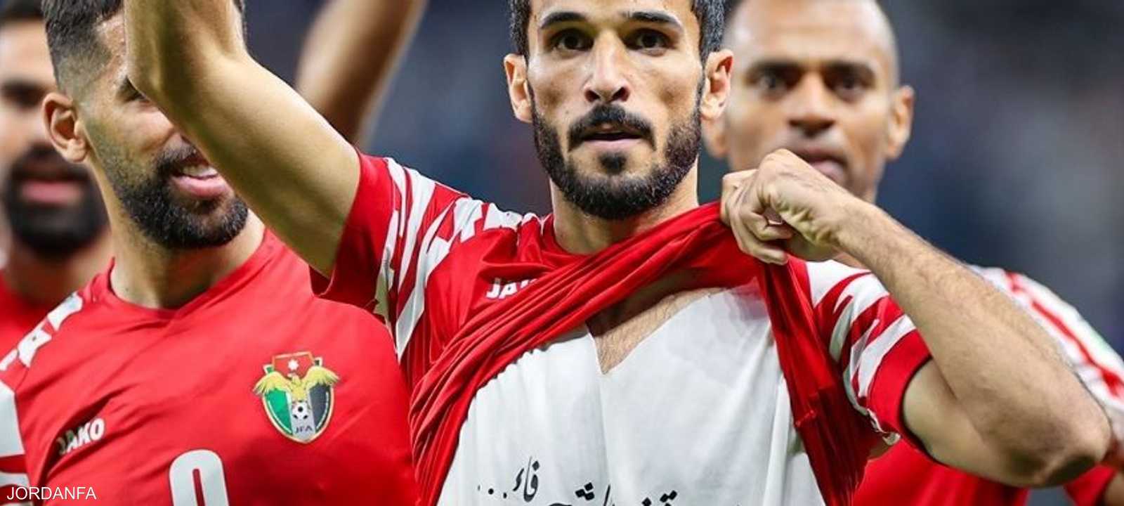 مدرب المنتخب دافع عن مرضي