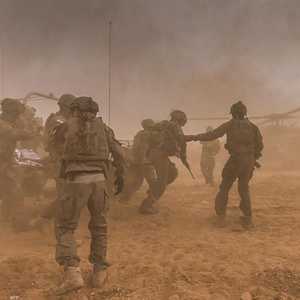 أرشيفية لعملية إجلاء عسكري إسرائيلي مصاب من غزة