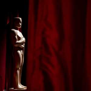 أوبنهايمر يترشح لـ 13 جائزة في الأوسكار