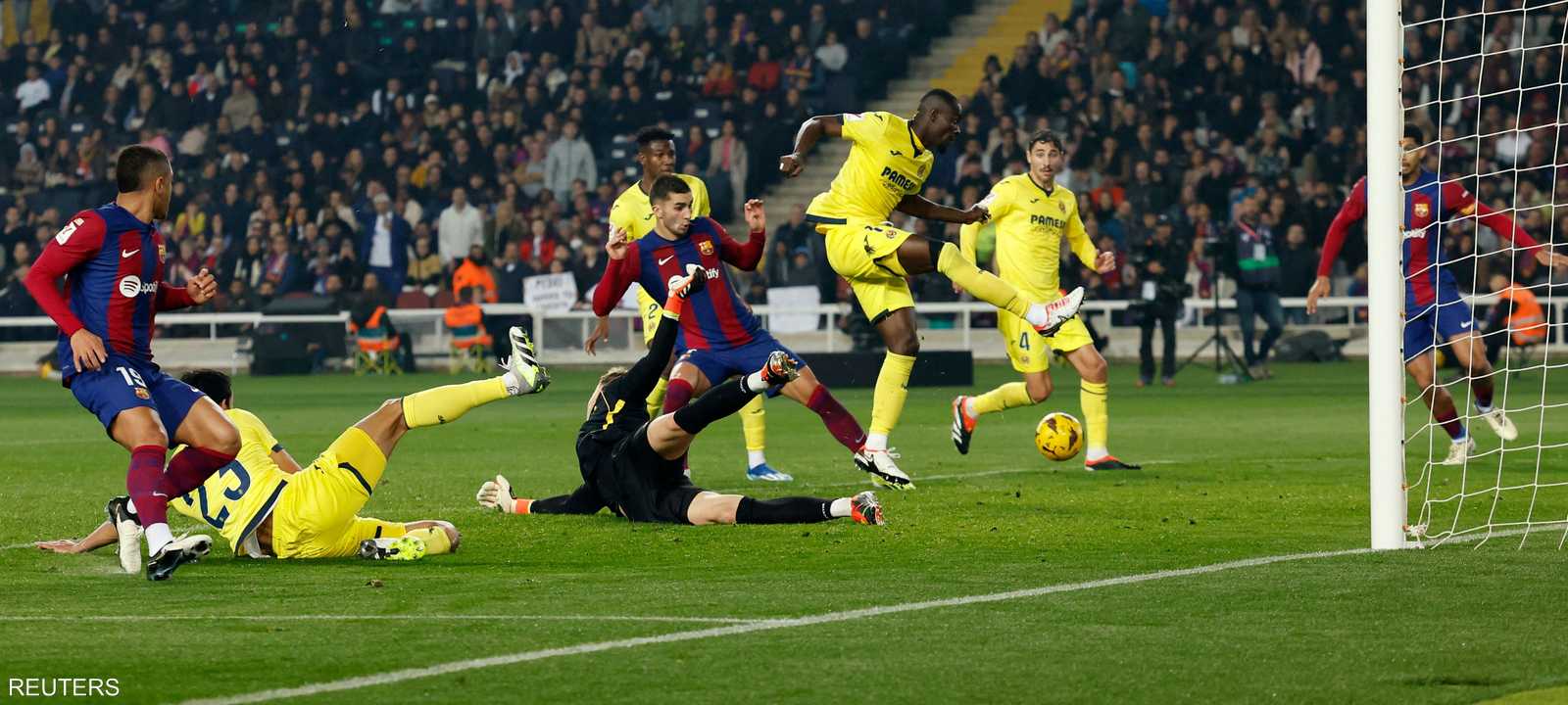 من المباراة بين الفريقين