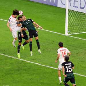 صورة من مباراة الإمارات وطاجيكستان