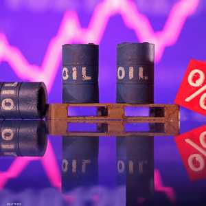 أسعار النفط تتجه لتحقيق مكاسب أسبوعية مع استمرار التوترات